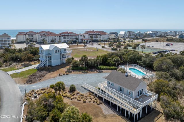 1 Cape Lane, Sneads Ferry, NC 28460