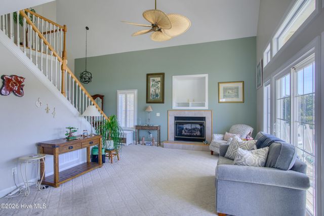 1 Cape Lane, Sneads Ferry, NC 28460