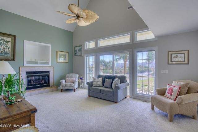 1 Cape Lane, Sneads Ferry, NC 28460