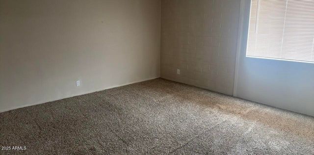 2034 W CACTUS Road C, Phoenix, AZ 85029