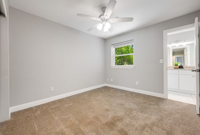 3011 Tanglewood Drive, Commerce, TX 75428