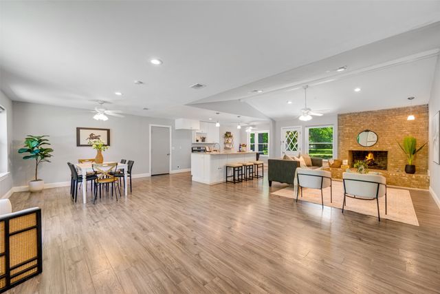 3011 Tanglewood Drive, Commerce, TX 75428
