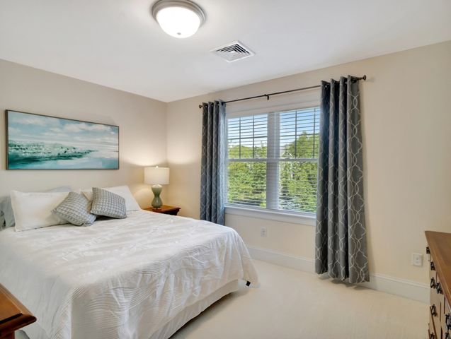 11 Lullaby Lane, Easton, MA 02356