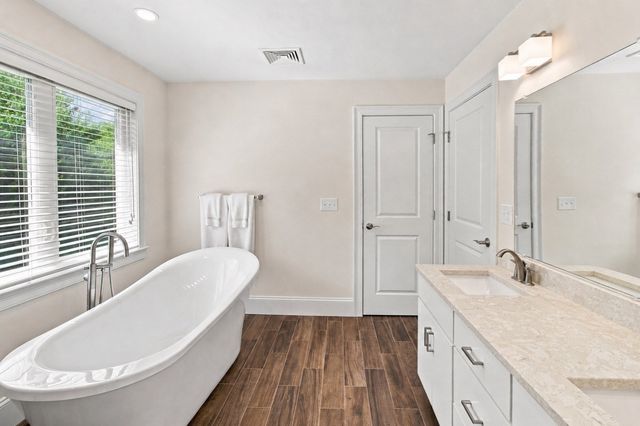 11 Lullaby Lane, Easton, MA 02356