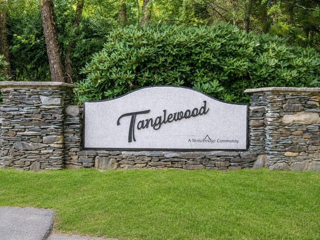 11 Lullaby Lane, Easton, MA 02356