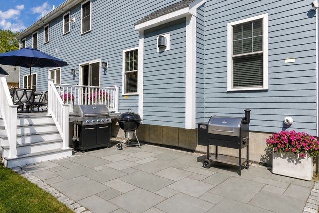 11 Lullaby Lane, Easton, MA 02356