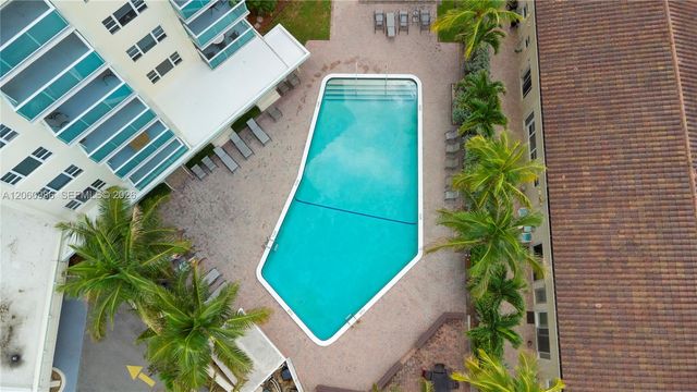 6000 N Ocean Blvd 11C, Lauderdale By The Sea, FL 33308