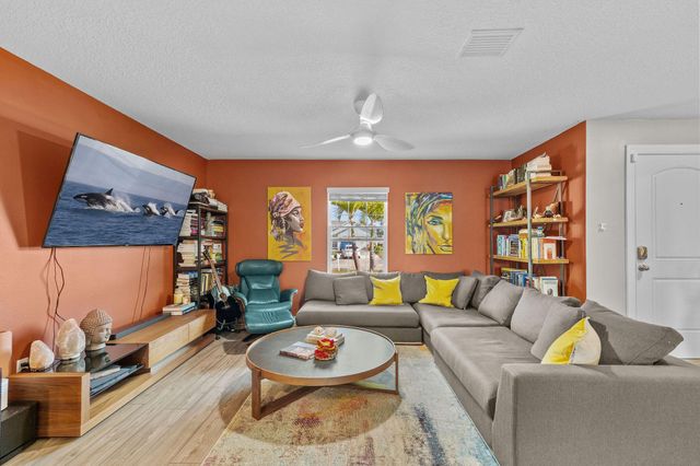 2626 SW Monterrey Lane, Port St Lucie, FL 34953