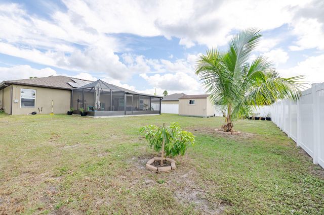 2626 SW Monterrey Lane, Port St Lucie, FL 34953