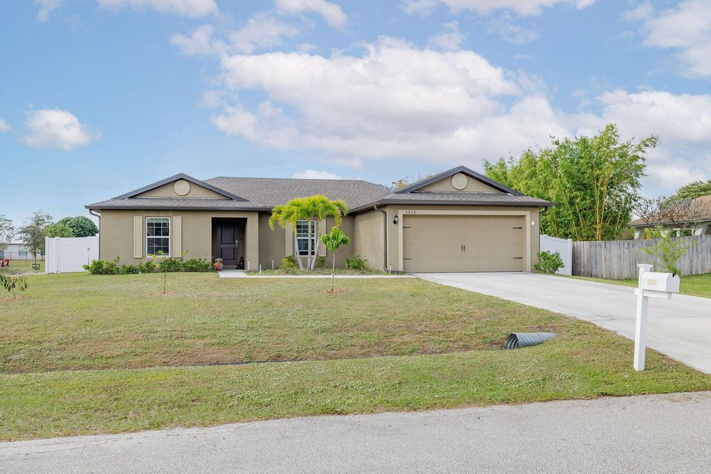 2626 SW Monterrey Lane, Port St Lucie, FL 34953