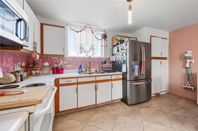 17177 N Mariposa Drive, Dolan Springs, AZ 86441