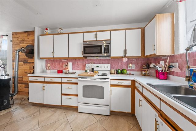 17177 N Mariposa Drive, Dolan Springs, AZ 86441