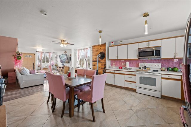 17177 N Mariposa Drive, Dolan Springs, AZ 86441