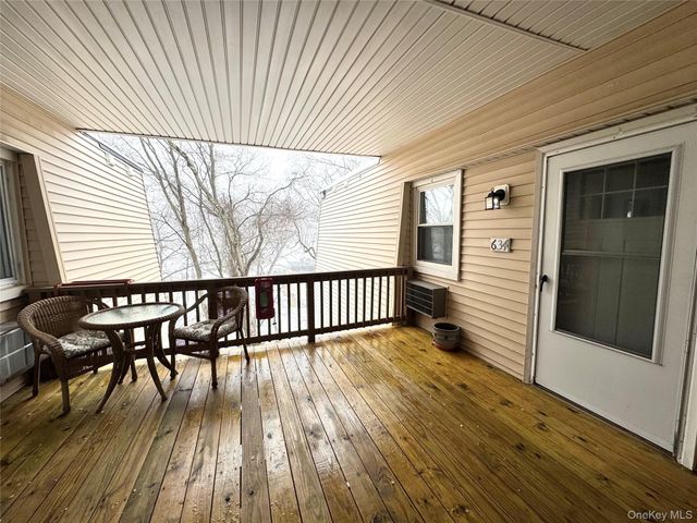 634 Fox Run Lane, Carmel, NY 10512