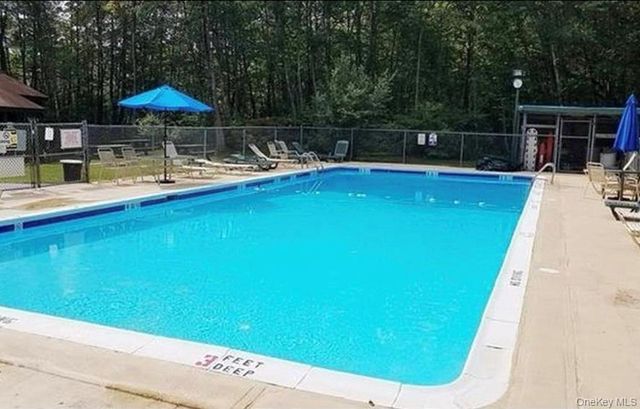 634 Fox Run Lane, Carmel, NY 10512