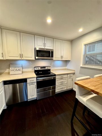 634 Fox Run Lane, Carmel, NY 10512