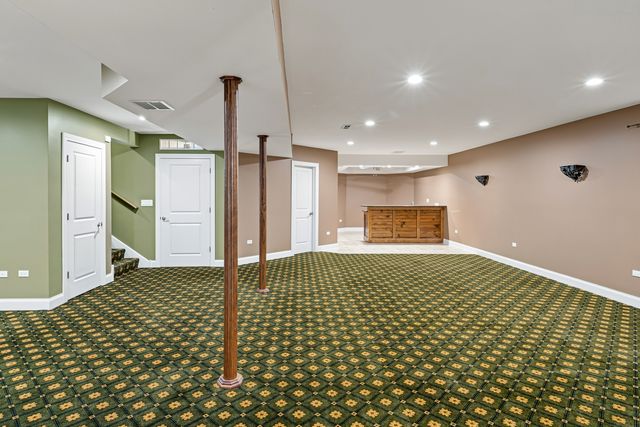 1769 Morse Avenue, Des Plaines, IL 60018