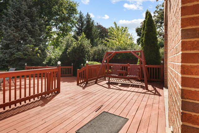 1769 Morse Avenue, Des Plaines, IL 60018