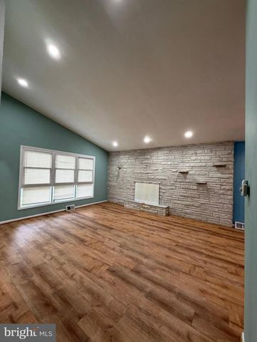 9131 BUSTLETON AVE, Philadelphia, PA 19115