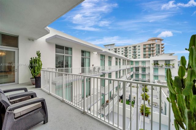2100 Van Buren St 508, Hollywood, FL 33020