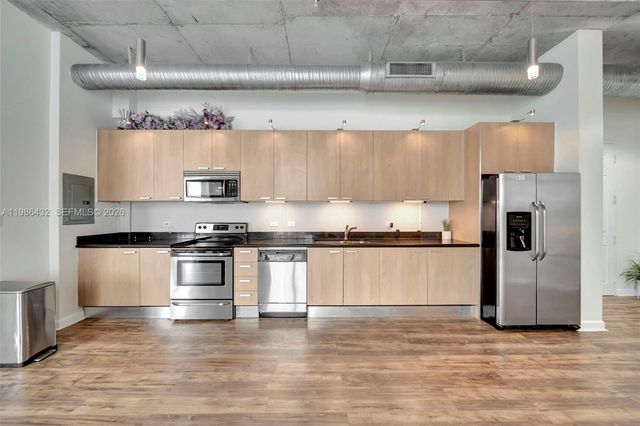 2100 Van Buren St 508, Hollywood, FL 33020