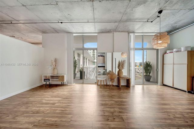 2100 Van Buren St 508, Hollywood, FL 33020