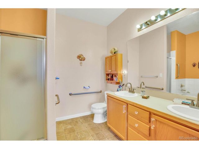 15555 E 40th Ave 7, Denver, CO 80239