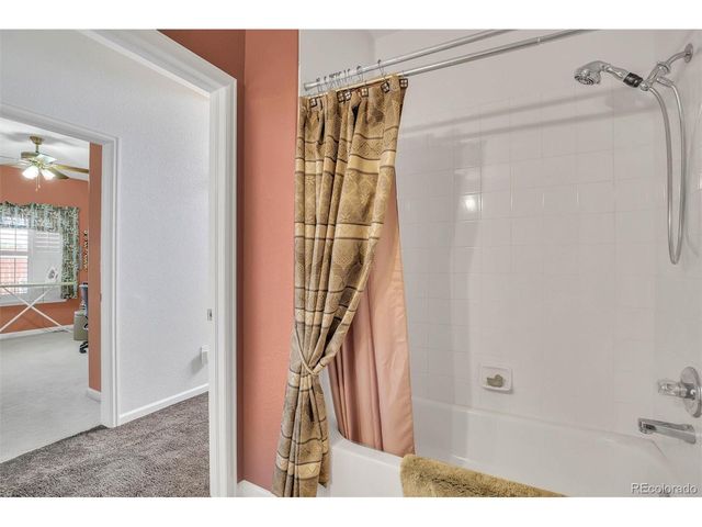 15555 E 40th Ave 7, Denver, CO 80239
