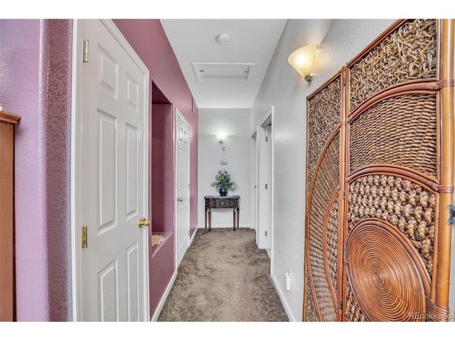 15555 E 40th Ave 7, Denver, CO 80239