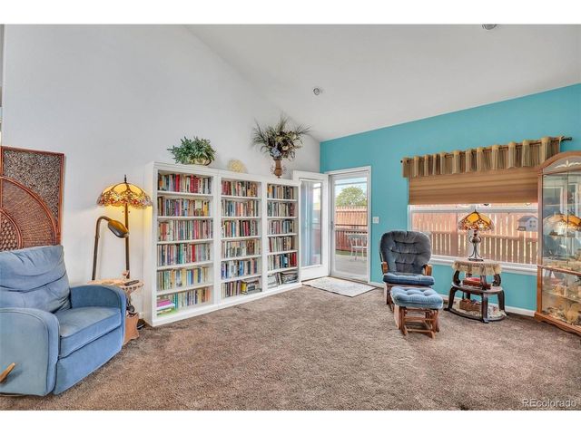 15555 E 40th Ave 7, Denver, CO 80239