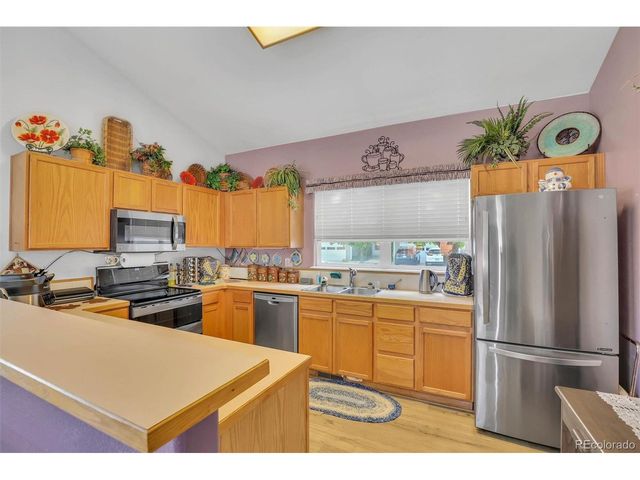 15555 E 40th Ave 7, Denver, CO 80239