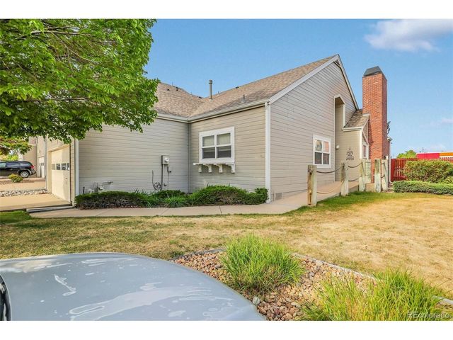 15555 E 40th Ave 7, Denver, CO 80239