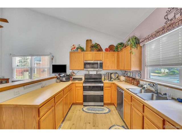 15555 E 40th Ave 7, Denver, CO 80239