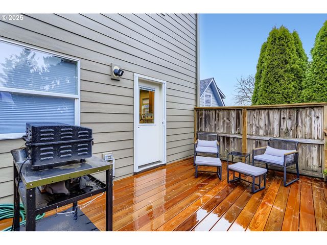 1928 Se SHERRETT St, Portland, OR 97202