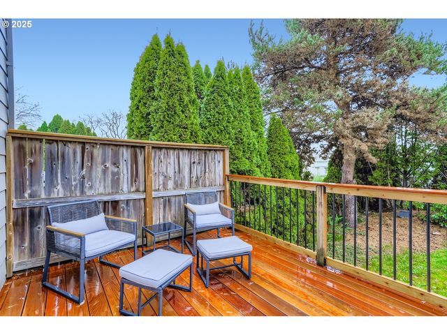 1928 Se SHERRETT St, Portland, OR 97202