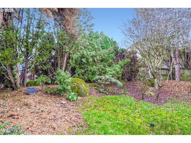 1928 Se SHERRETT St, Portland, OR 97202