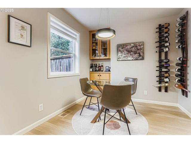 1928 Se SHERRETT St, Portland, OR 97202