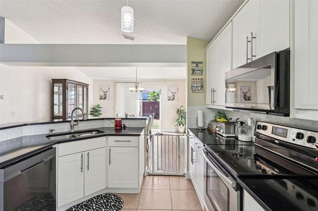 111 ELGIN BOULEVARD, Davenport, FL 33897