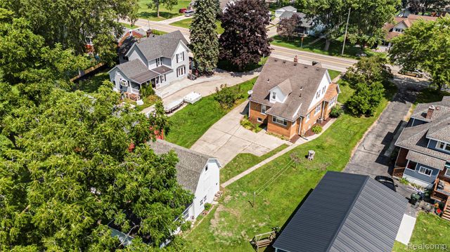 8238 Clinton River Road, Sterling Heights, MI 48314