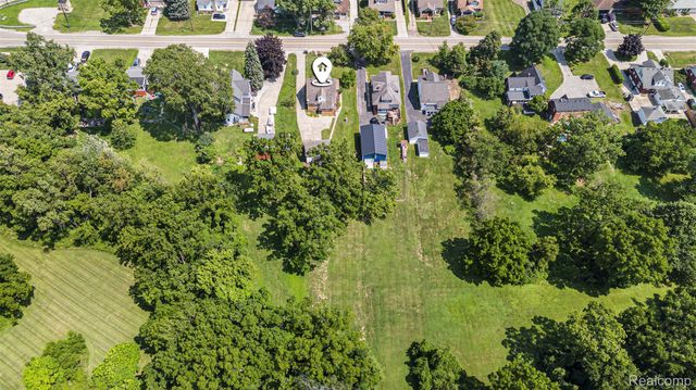 8238 Clinton River Road, Sterling Heights, MI 48314