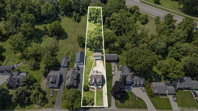 8238 Clinton River Road, Sterling Heights, MI 48314