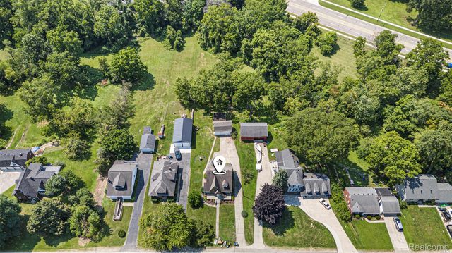 8238 Clinton River Road, Sterling Heights, MI 48314