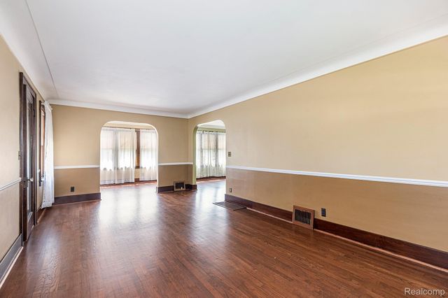 8238 Clinton River Road, Sterling Heights, MI 48314