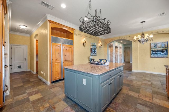 1019 Walnut Falls Circle, Mansfield, TX 76063