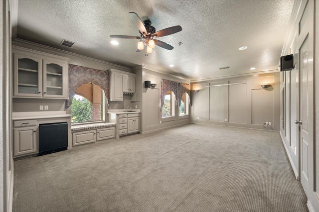 1019 Walnut Falls Circle, Mansfield, TX 76063