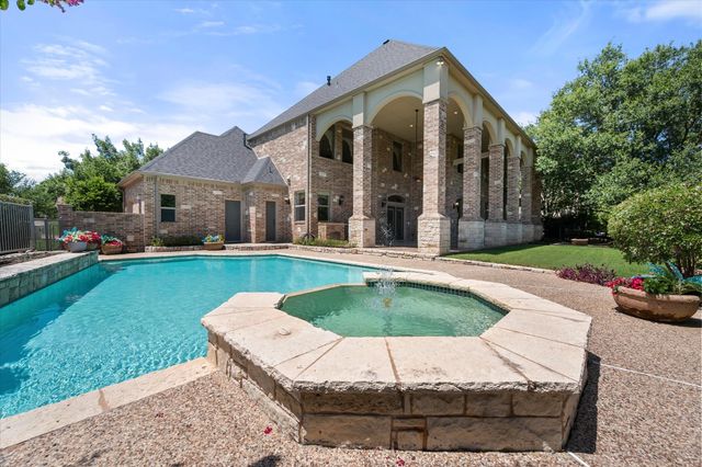 1019 Walnut Falls Circle, Mansfield, TX 76063