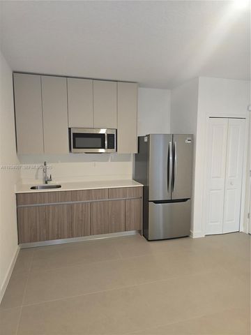 13357 SW 274th St Side, Naranja, FL 33032