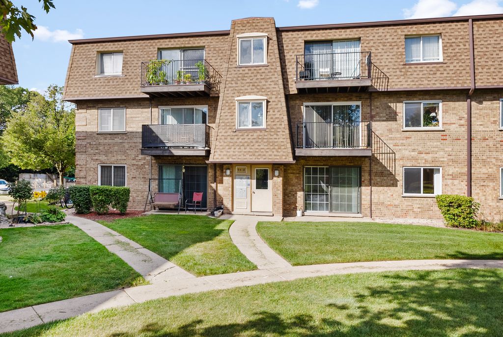 9418 Bay Colony Drive 1N, Des Plaines, IL 60016
