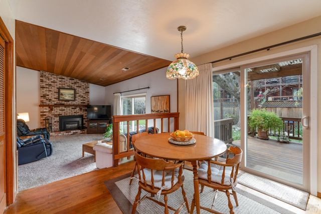 550 Baywood Ct, Ukiah, CA 95482