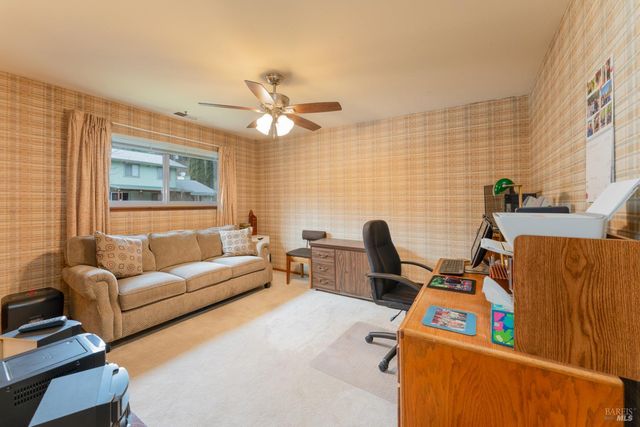 550 Baywood Ct, Ukiah, CA 95482